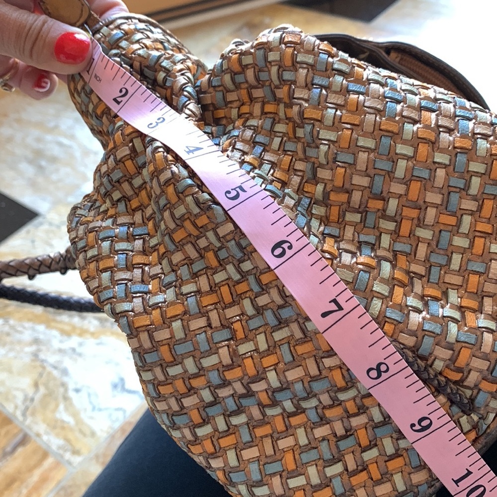 Sondra Robert’s woven leather w/ braided/textured accents/flap is a change purse - Picture 12 of 17